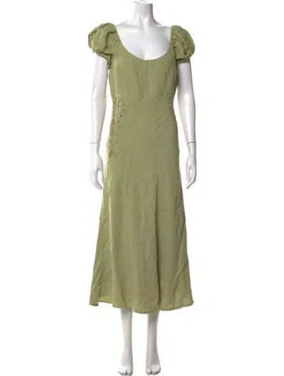 Pre-owned Astr V-neck Midi Length Dress In Green