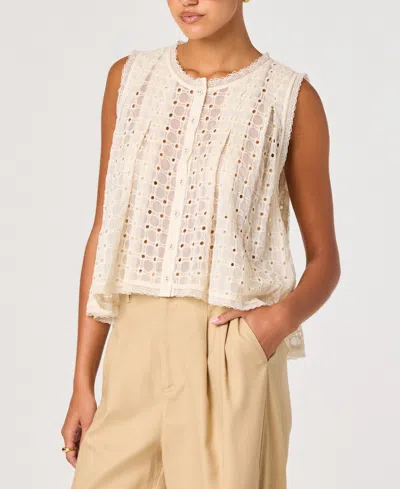 Astr Women's Alisa Sleeveless Crew Neck Top In Neutral