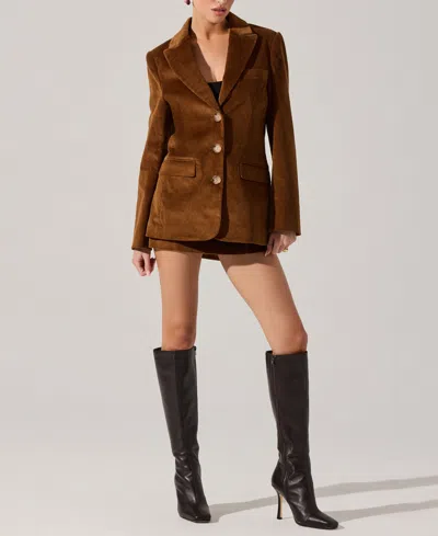Astr Women's Long Sleeve Boyfriend Blazer In Brown