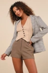Astr Wynn Brown Twill High-rise Shorts In Brown