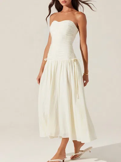 ASTR ZORI STRAPLESS DRESS IN CREAM