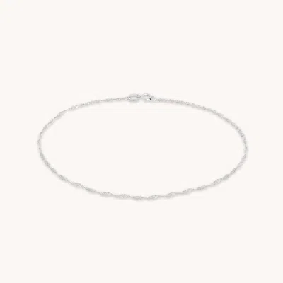 Astrid &amp; Miyu Astrid Chain Anklet In Solid White Gold In Metallic