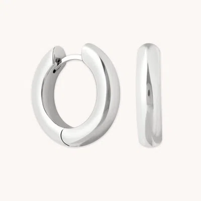 Astrid &amp; Miyu Bold Medium Hoops In White