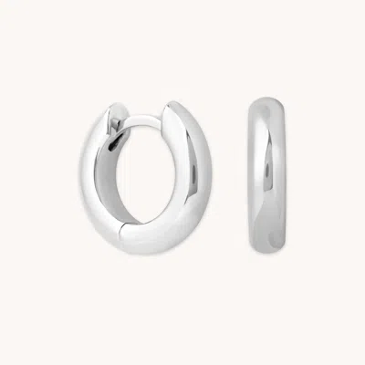 Astrid &amp; Miyu Bold Small Hoops In Metallic