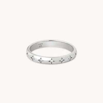 Astrid &amp; Miyu Cosmic Star Band Ring In Silver In Metallic