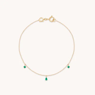 Astrid &amp; Miyu Emerald Charm Bracelet In Solid Gold In Green