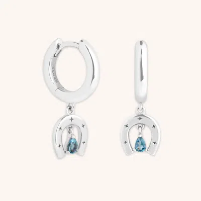 Astrid &amp; Miyu Horseshoe Charm Huggies In Metallic