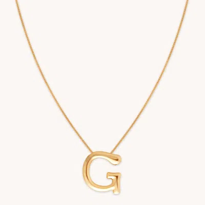 Astrid &amp; Miyu Initial Pendant Necklace G In Gold