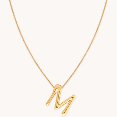 Astrid &amp; Miyu Initial Pendant Necklace M In Gold