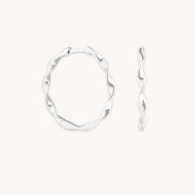 Astrid &amp; Miyu Large Twist Hoops In Metallic