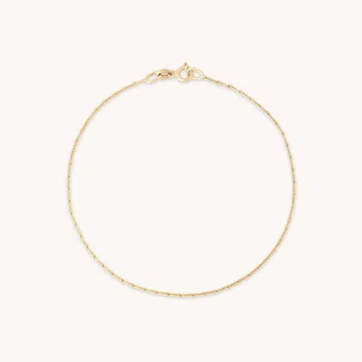 Astrid &amp; Miyu Marylebone Chain Bracelet In Solid Gold