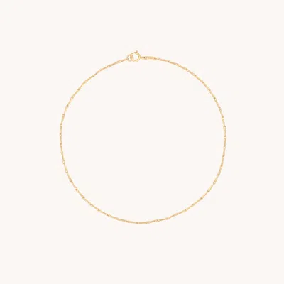 Astrid &amp; Miyu Marylebone Story Chain Bracelet In Solid Gold