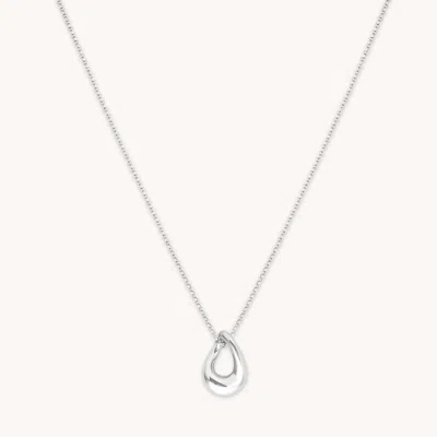 Astrid &amp; Miyu Molten Pendant Necklace In Silver In Gold
