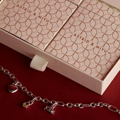 Astrid &amp; Miyu Oval Link Bracelet