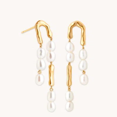 Astrid &amp; Miyu Pearl &amp; Molten Drop Studs