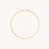 Astrid &amp; Miyu Piccadilly Story Chain Bracelet In Solid Gold