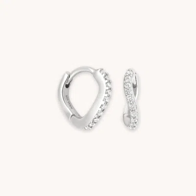 Astrid &amp; Miyu Wave Crystal Huggies In Silver In Metallic