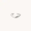 Astrid &amp; Miyu Wave Ear Cuff In Silver