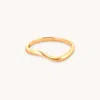 Astrid &amp; Miyu Wave Ring In Gold