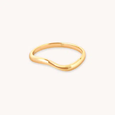 Astrid &amp; Miyu Wave Ring In Gold