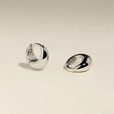 Astrid & Miyu Dome Huggies In Silver