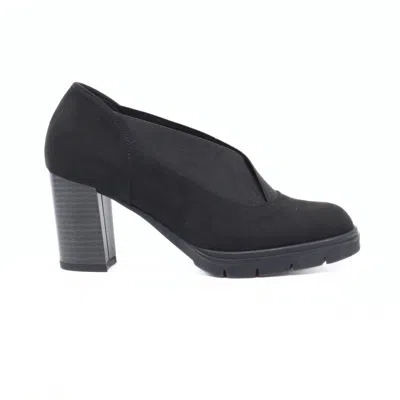 Ateliers Renata Italian Crafted Pump In Black
