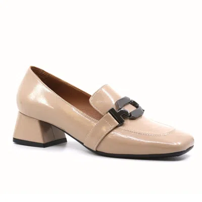 Ateliers Women Cameron Pump In Taupe Naplack In Multi
