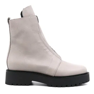 Ateliers Women Koil Boot In Cement In White