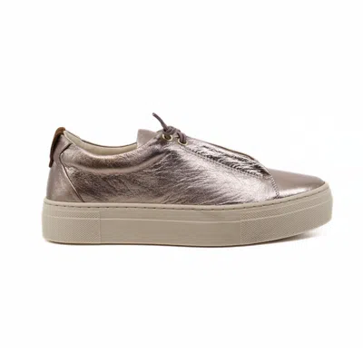 Ateliers Women's Versa Leather Sneaker In Bronze In Pink
