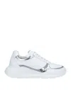 A.testoni Sneakers In White