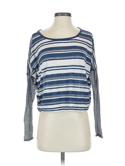 Pre-owned Athleta 3/4 Sleeve T-shirt In Blue