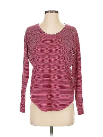 Pre-owned Athleta 3/4 Sleeve T-shirt In Burgundy