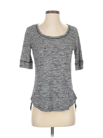 Pre-owned Athleta 3/4 Sleeve T-shirt In Gray