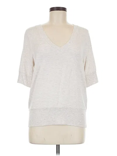 Pre-owned Athleta 3/4 Sleeve T-shirt In Gray
