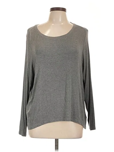 Pre-owned Athleta 3/4 Sleeve T-shirt In Gray