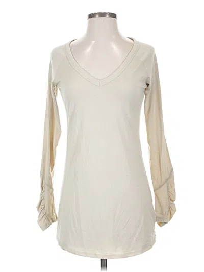 Pre-owned Athleta 3/4 Sleeve T-shirt In White