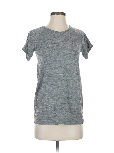 Pre-owned Athleta Active T-shirt In Gray