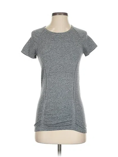 Pre-owned Athleta Active T-shirt In Gray