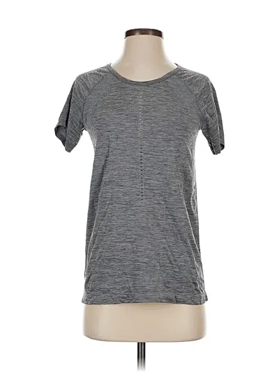Pre-owned Athleta Active T-shirt In Gray