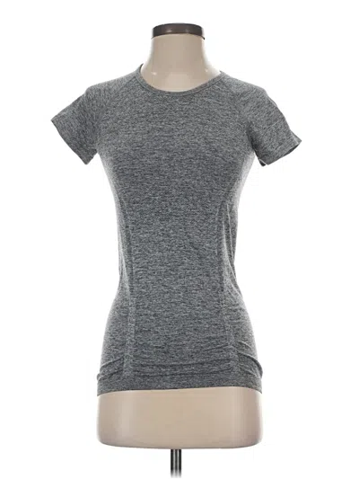 Pre-owned Athleta Active T-shirt In Gray