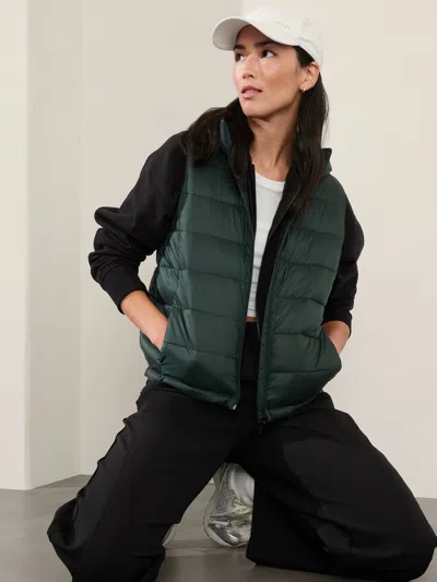 Athleta Aire Puffer Vest In Cypress