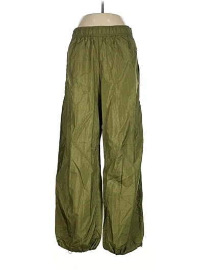 Pre-owned Athleta Cargo Pants In Green