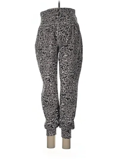 Pre-owned Athleta Casual Pants In Gray