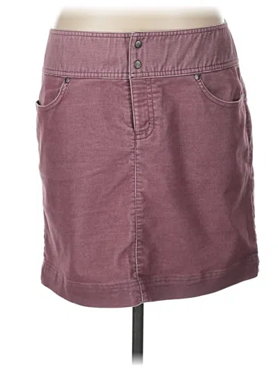Pre-owned Athleta Casual Skirt In Burgundy