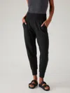 Athleta Coaster Luxe Jogger In Black