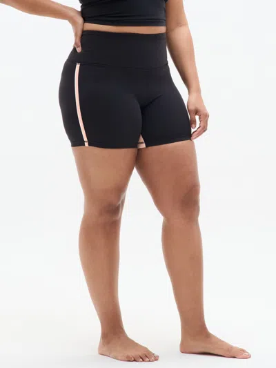 Athleta Elation Tipped 5" Shortie