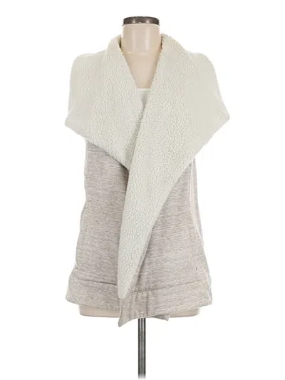 Pre-owned Athleta Faux Fur Vest In Ivory