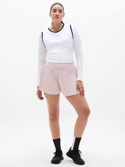 Athleta Featherweight Plissé Run Short In Pink