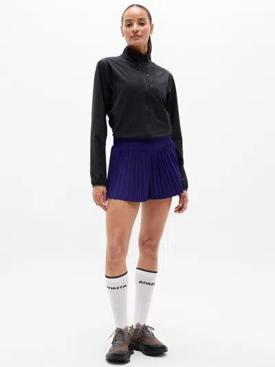 Athleta Featherweight Plissé Run Short In Blue