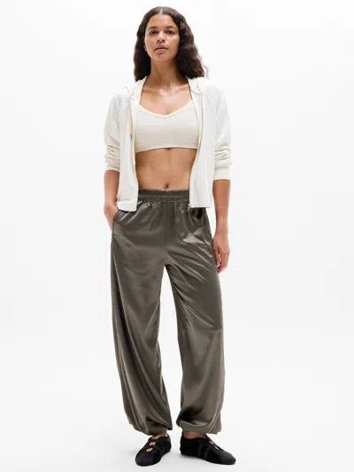 Athleta Featherweight Satin Pant In Jungle